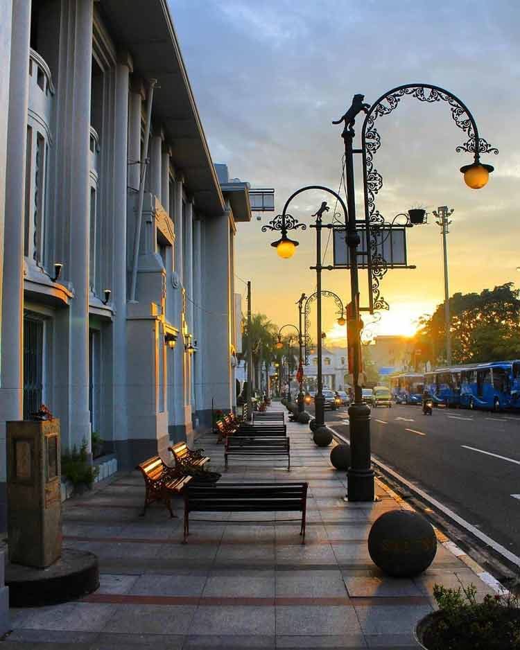 tempat bersejarah di bandung selatan